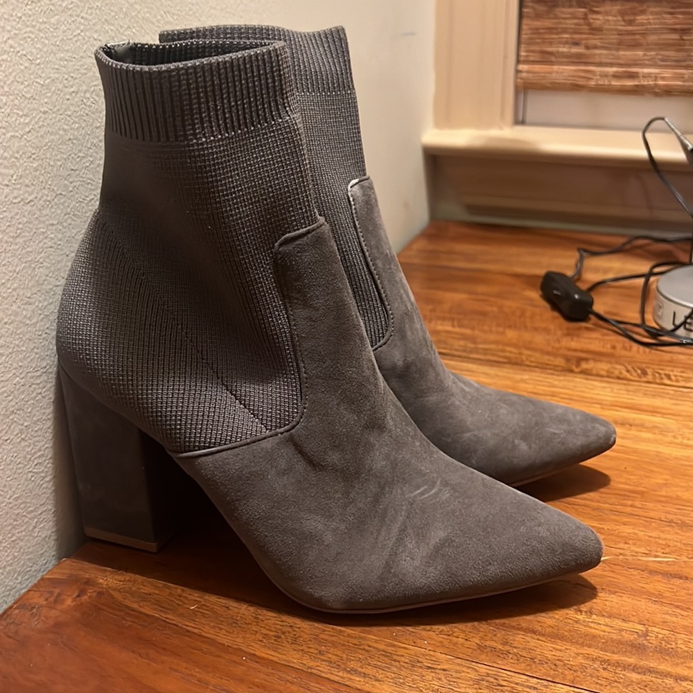Steve Madden booties! - Picture 2 of 4